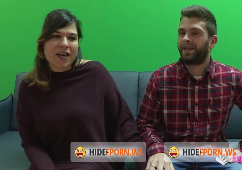 FaKings.com - Lara, Javi - Una embarazada de calenton por las hormonas y su novio el galan de internet. Amamos esas tetas [HD 720p]