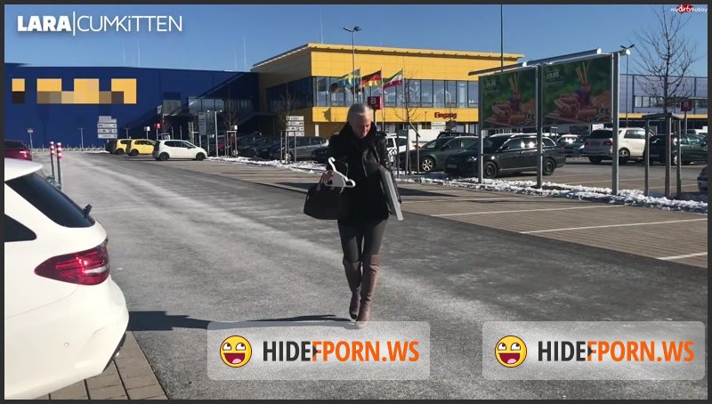 MyDirtyHobby.com - Lara-CumKitten - Mitten auf dem Ika Parkplatz Public Piss nach dem shoppen [FullHD 1080p]