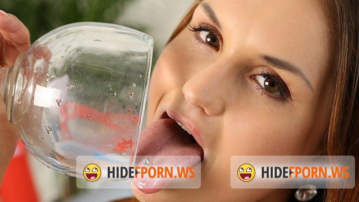 WetAndPissy.com - Barbara Bieber - Pissing [FullHD 1080p]