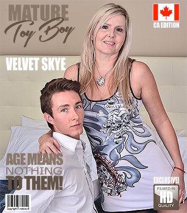 Mature.nl/Mature.eu - Velvet Skye (55) - Canadian housewife doing her toyboy [FullHD 1080p]